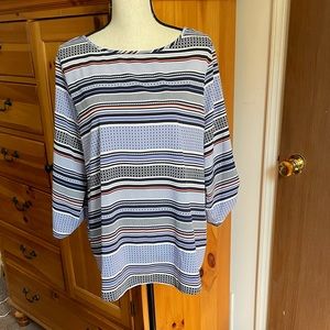 L, 3/4 sleeve blouse